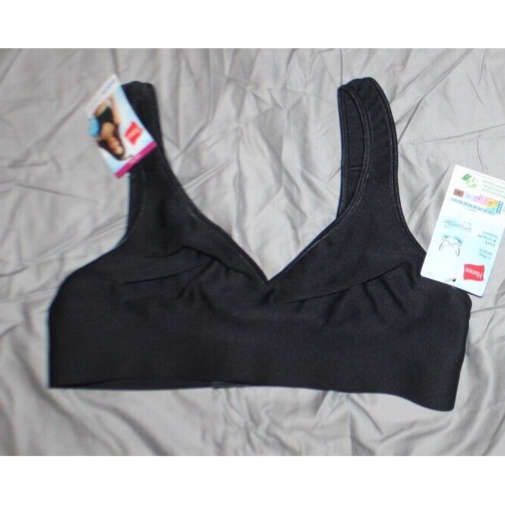 Hanes Women's Smooth Comfort Bra, Black size Small NEW Wirefree